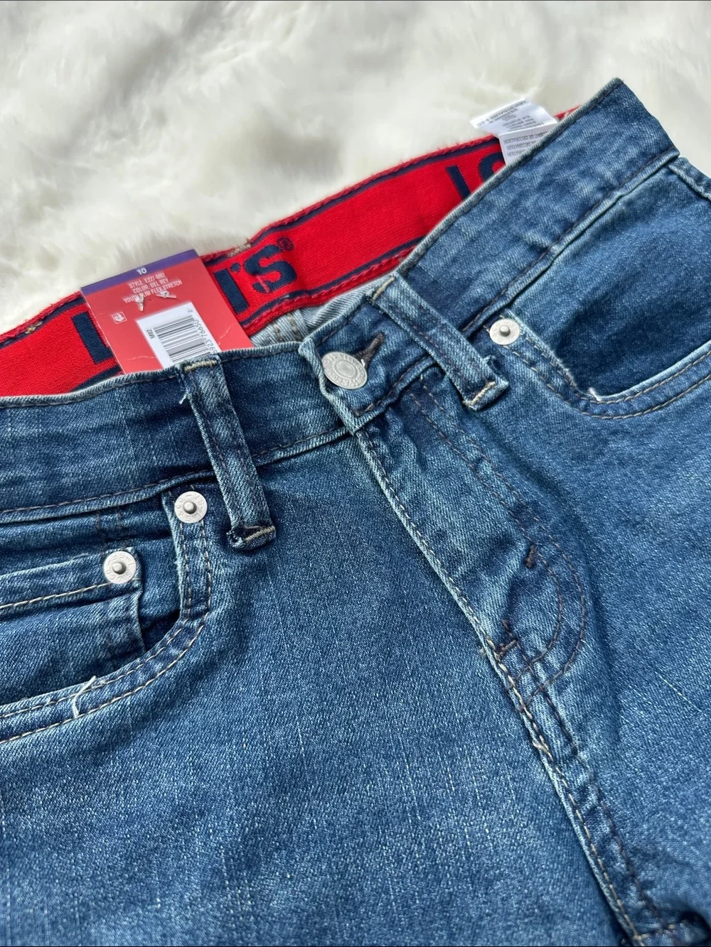 Levi’s youth slim flex stretch in Del Rey size 10 NWT 511